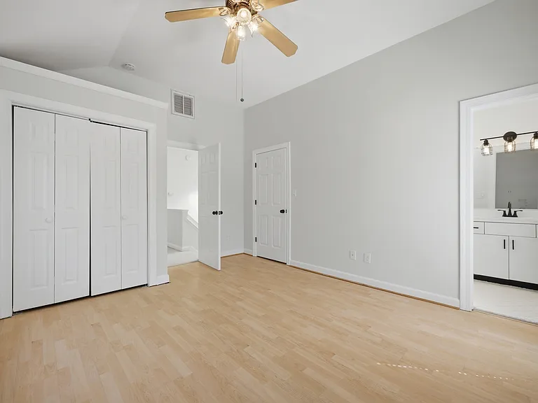 3848 Surry Rd — Photo 28