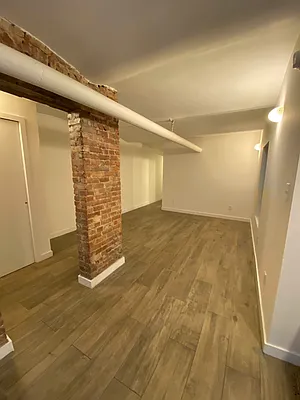 Rented by Bond New York | media 4