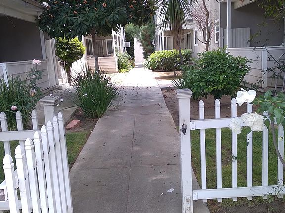 3rd image of 5760 Hazeltine Ave APT 1