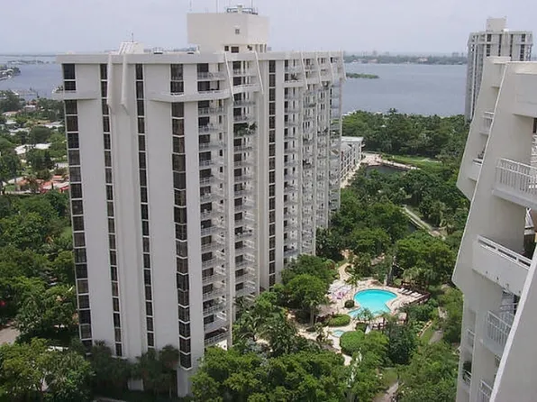 1000 Quayside Terrace #408, Miami, FL 33138