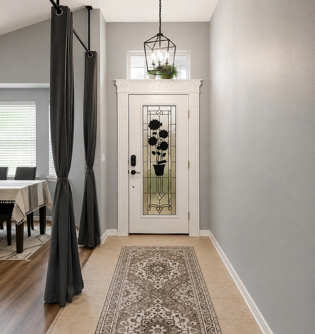 4 bed, 2084 sqft, $2,645 — Photo 3