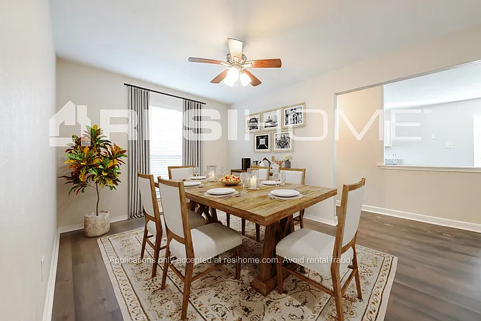 1913 Red Cloud Dr — Photo 3