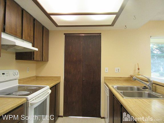 3rd image of 23613 112th Ave SE APT J206
