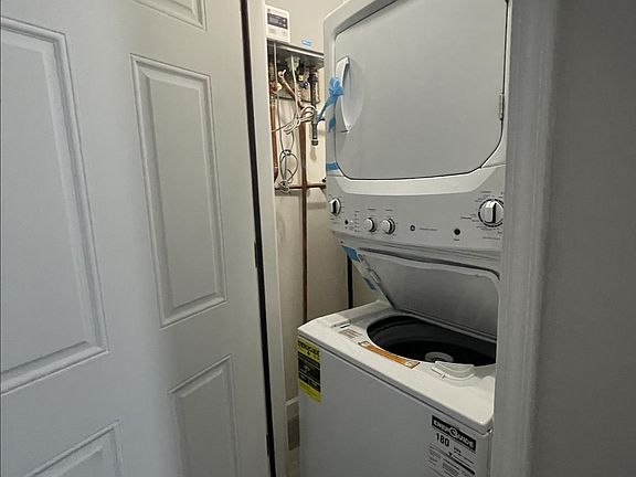 3rd image of 2258 W 21st St S #1R