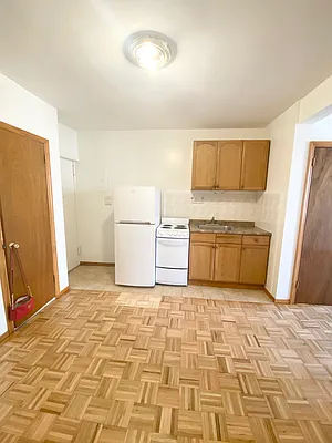 Rented by Oxford Property Group | media 11