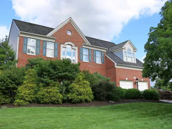 622 Meade Dr SW, Leesburg, VA 20175