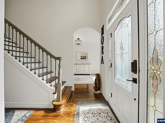 4th image of 10392 Kiska Ln SE