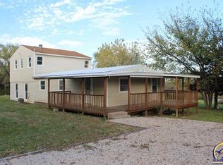 5058 62nd St, Meriden, KS 66512