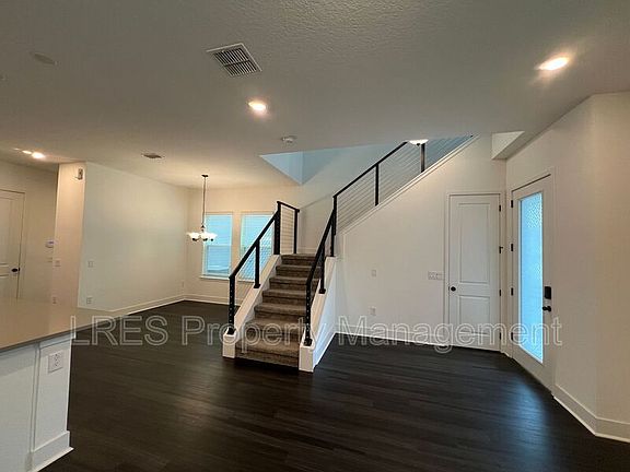 5th image of 10253 Austrina Oak Loop