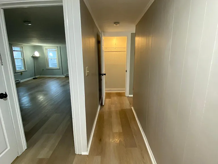 211A N Railroad St — Photo 21