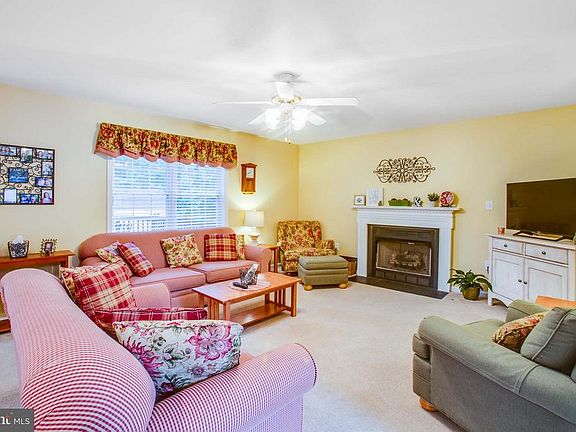 2nd image of 6509 Willow Pond Dr