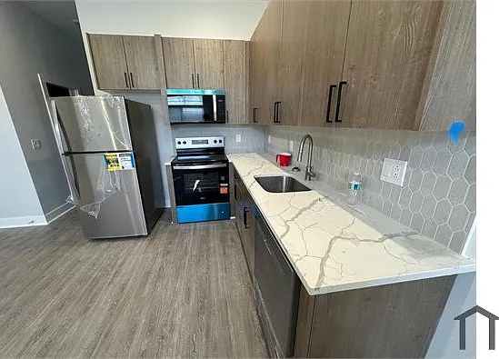 2 bed, $1,699 — Photo 2