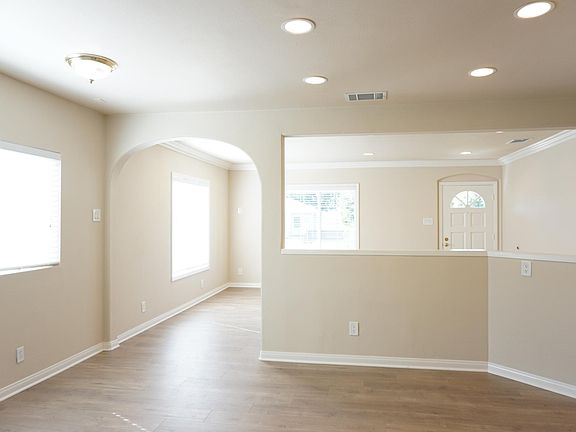 4th image of 5102 Wimmer Ave