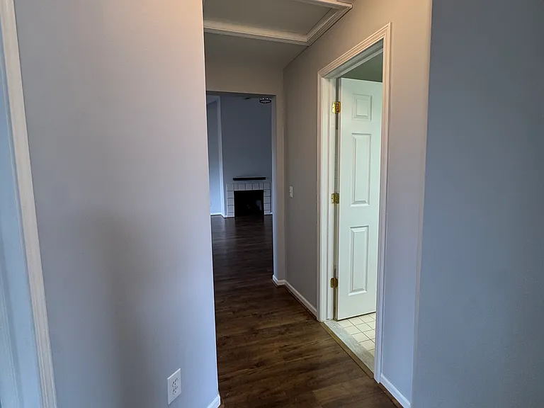 17200 Addington Dr — Photo 20