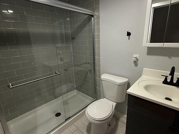 4th image of 713 N 16th St #1