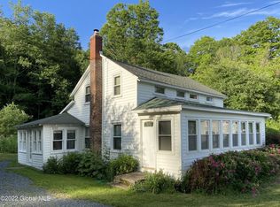 1033 Plank Rd, Averill Park, NY 12018