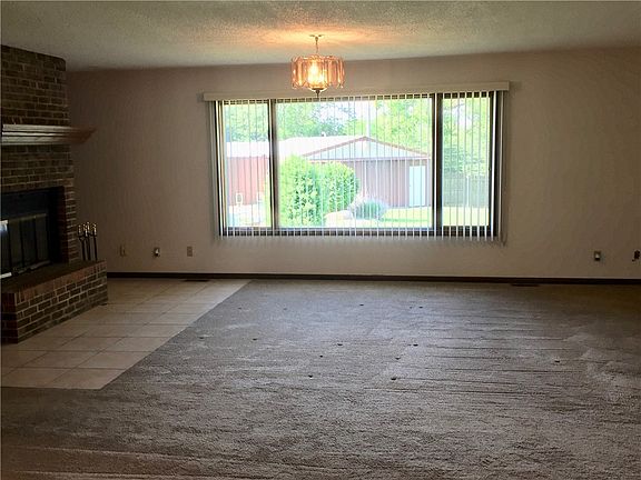 4th image of 8919 County Road 1420 E