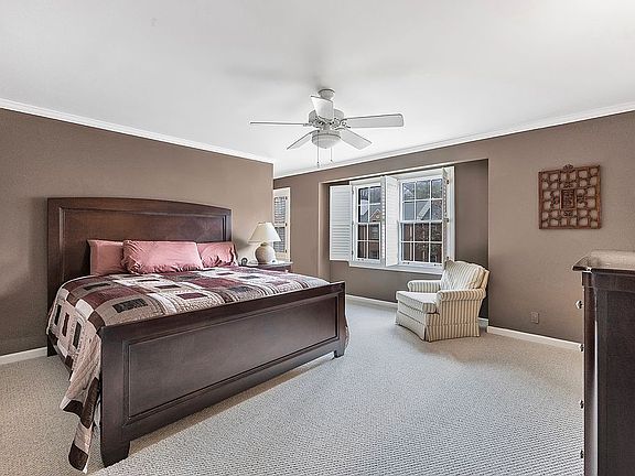 4th image of 223 Westchase Dr