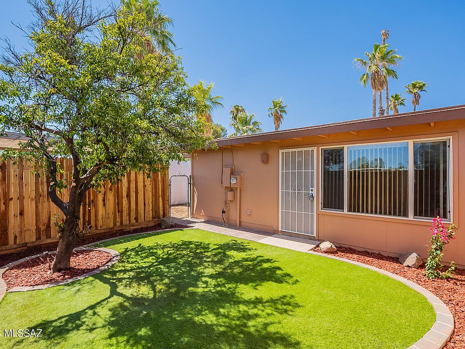 1st image of 4099 S Queen Palm Dr