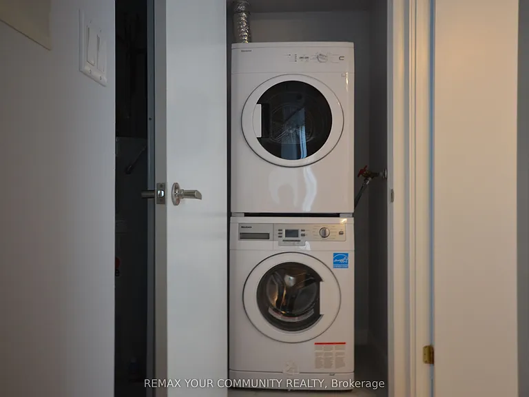 210 Victoria St #707 — Photo 6