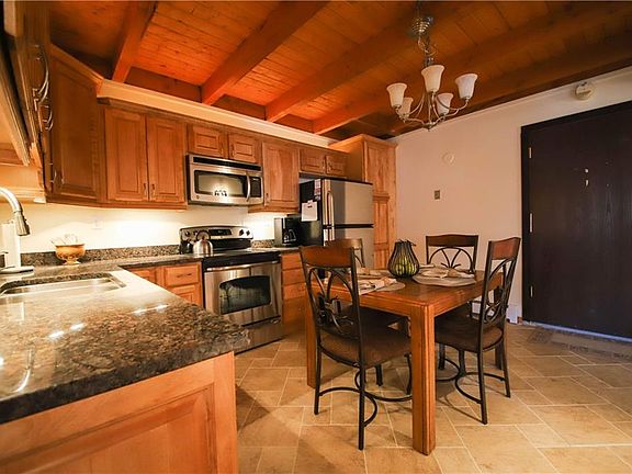 5th image of 4400 Lodge Pole Cir #101