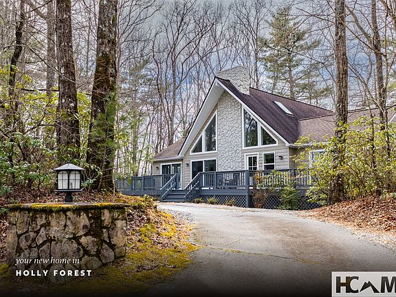 2nd image of 885 Hickory Drive