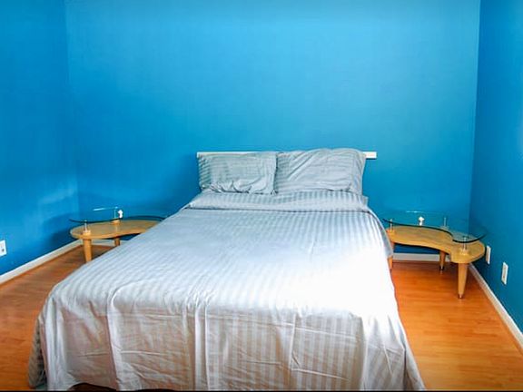 4th image of 218 NE 12th Ave APT 303
