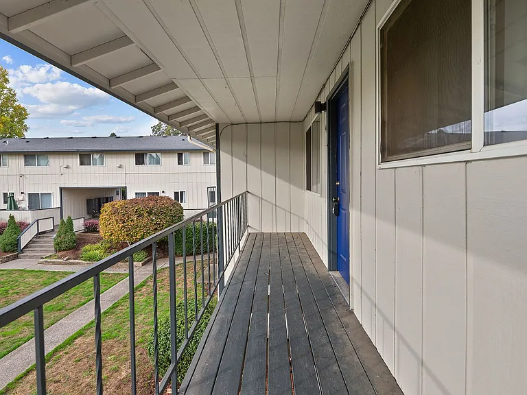 Cedar Mill Apartments — Photo 20