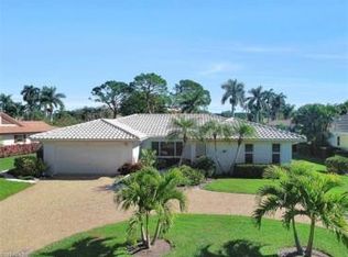 722 Park Shore Ct, Naples, FL 34103