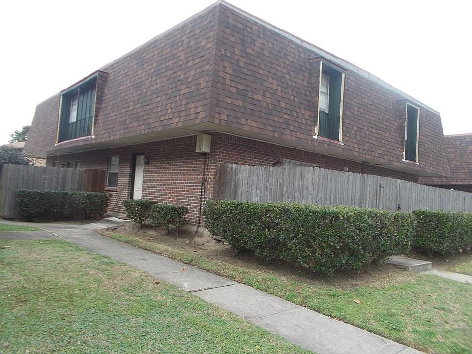 1st image of 49 Antigua Dr APT A