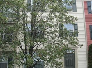 10203 Magnolia Grove Dr, Manassas, VA 20110