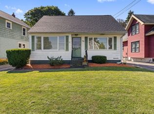 112 Hamden Dr, Syracuse, NY 13208