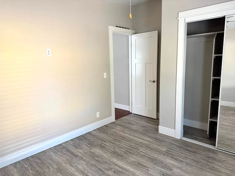 2557 E Beacon Light Rd — Photo 13