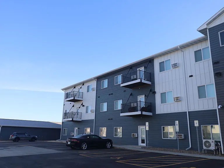 Overlook Apartments — Photo 1
