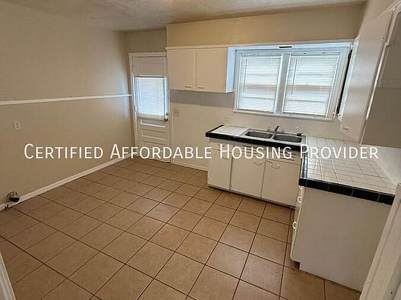 4th image of 6107 Avenue S