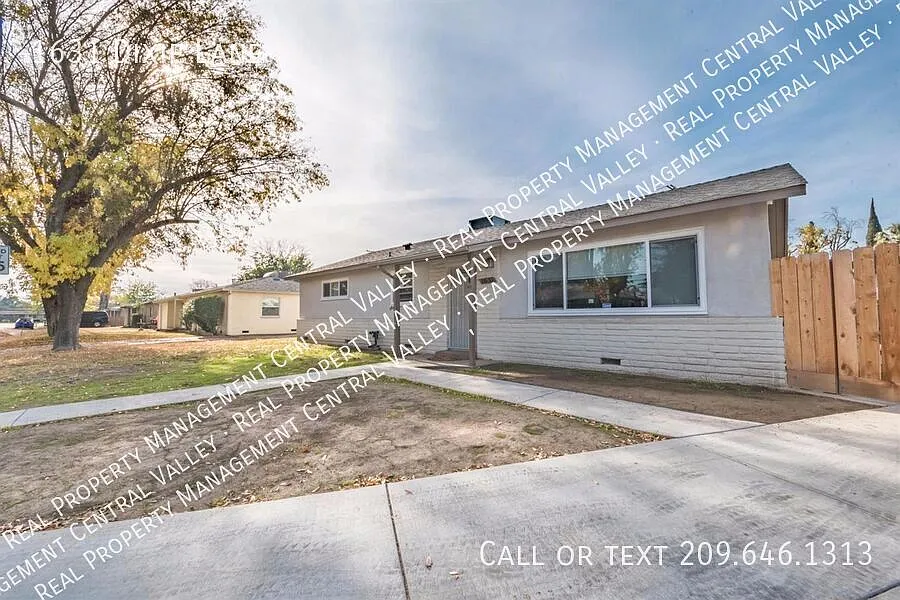1631 Dixie Ln photo 1