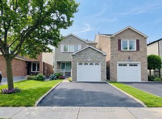 4334 Lee Dr, Mississauga, ON L4W4A8