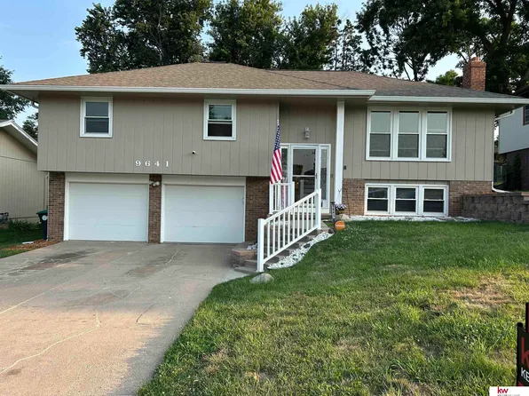9641 Camden Ave, Omaha, NE 68134