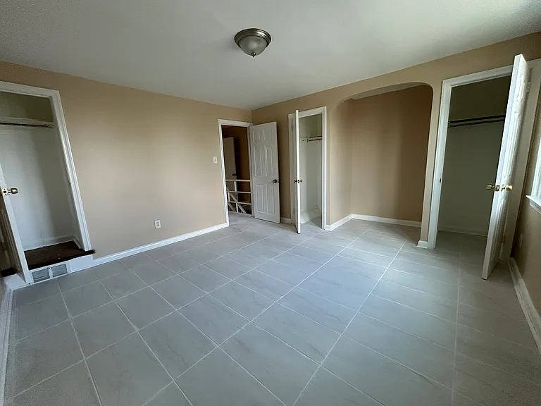 6640 Roosevelt Blvd — Photo 10