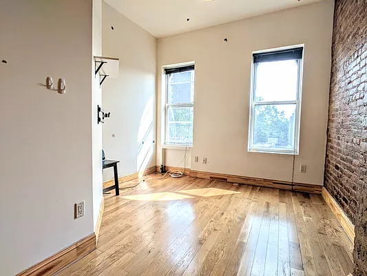 Rented by Citified Realty Group LLC | media 11