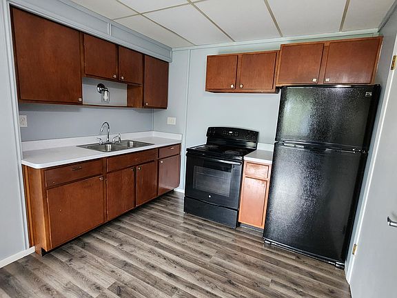5th image of 613 E 6th St #5