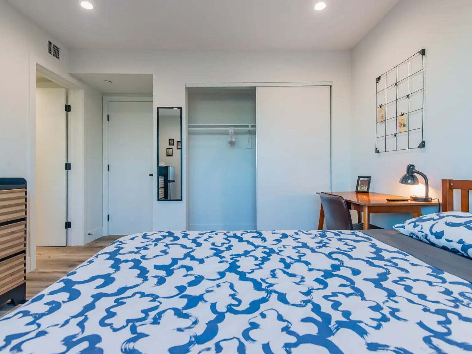12 bed, $1,250 — Photo 3