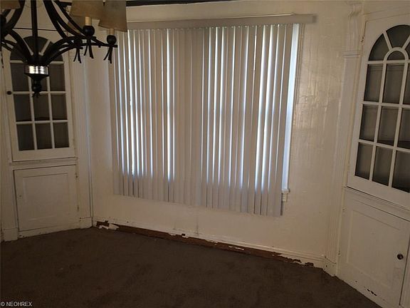 5th image of 14105 Saybrook Ave