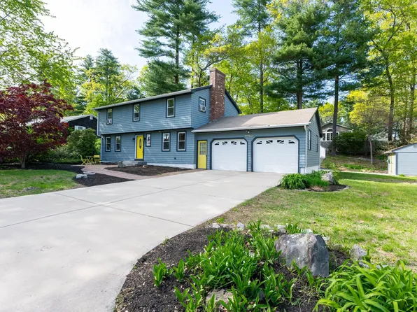 27 Biscayne Parkway, Nashua, NH 03064
