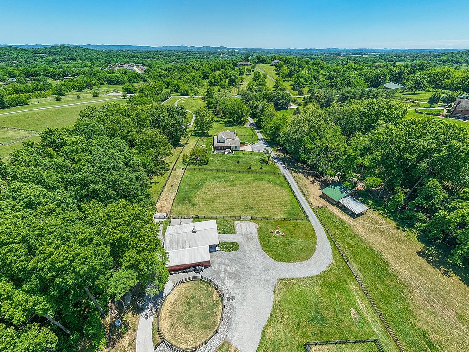 76th image of 157 Giles Ln