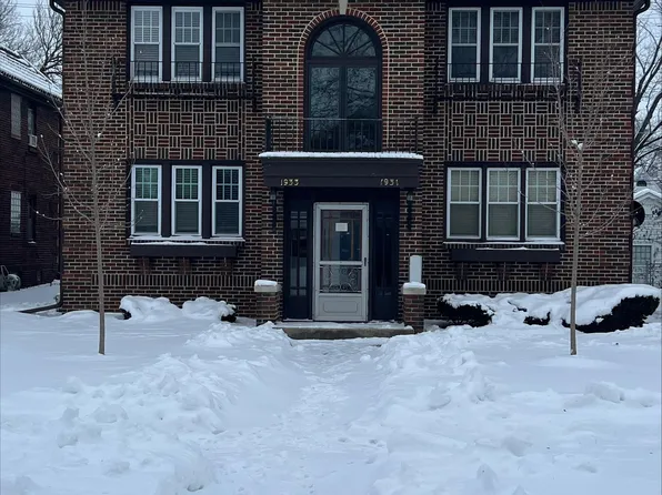 1933 Douglas St, Rockford, IL 61103