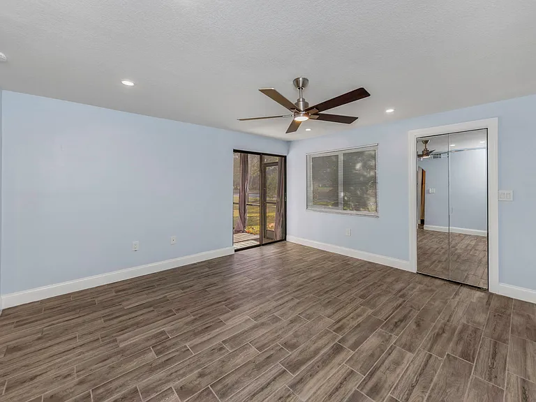 122 Caryl Way — Photo 36