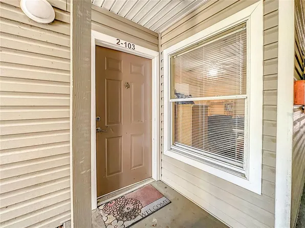 4000 SW 23rd St APT 2-103, Gainesville, FL 32608