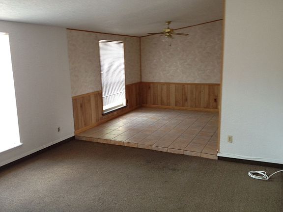 3rd image of 10332 Galahad Way
