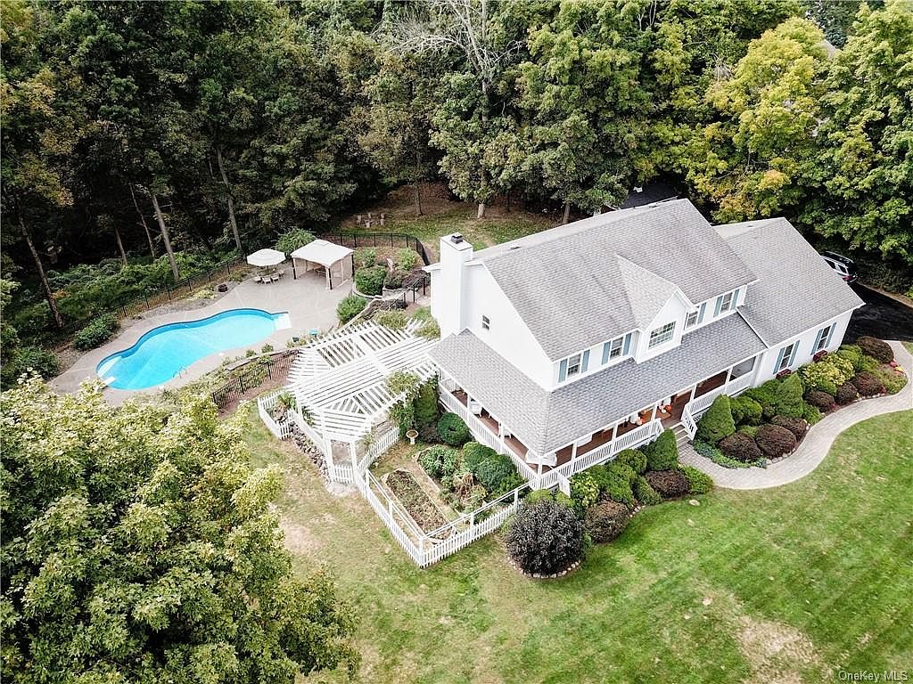 26 Southwyck Lane, Warwick, NY 10990 Zillow